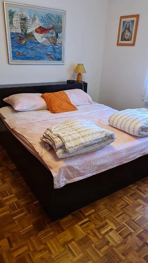 Apartment Nera Dramalj